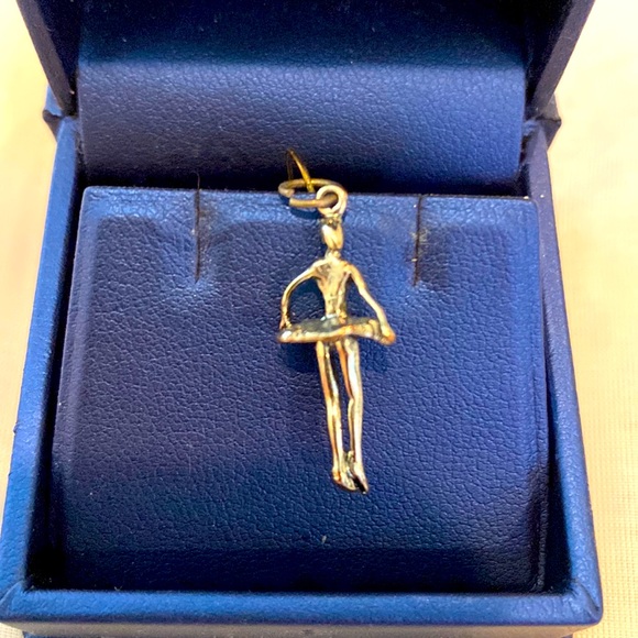 3 Dimensional Ballerina Pendant - Picture 3 of 7